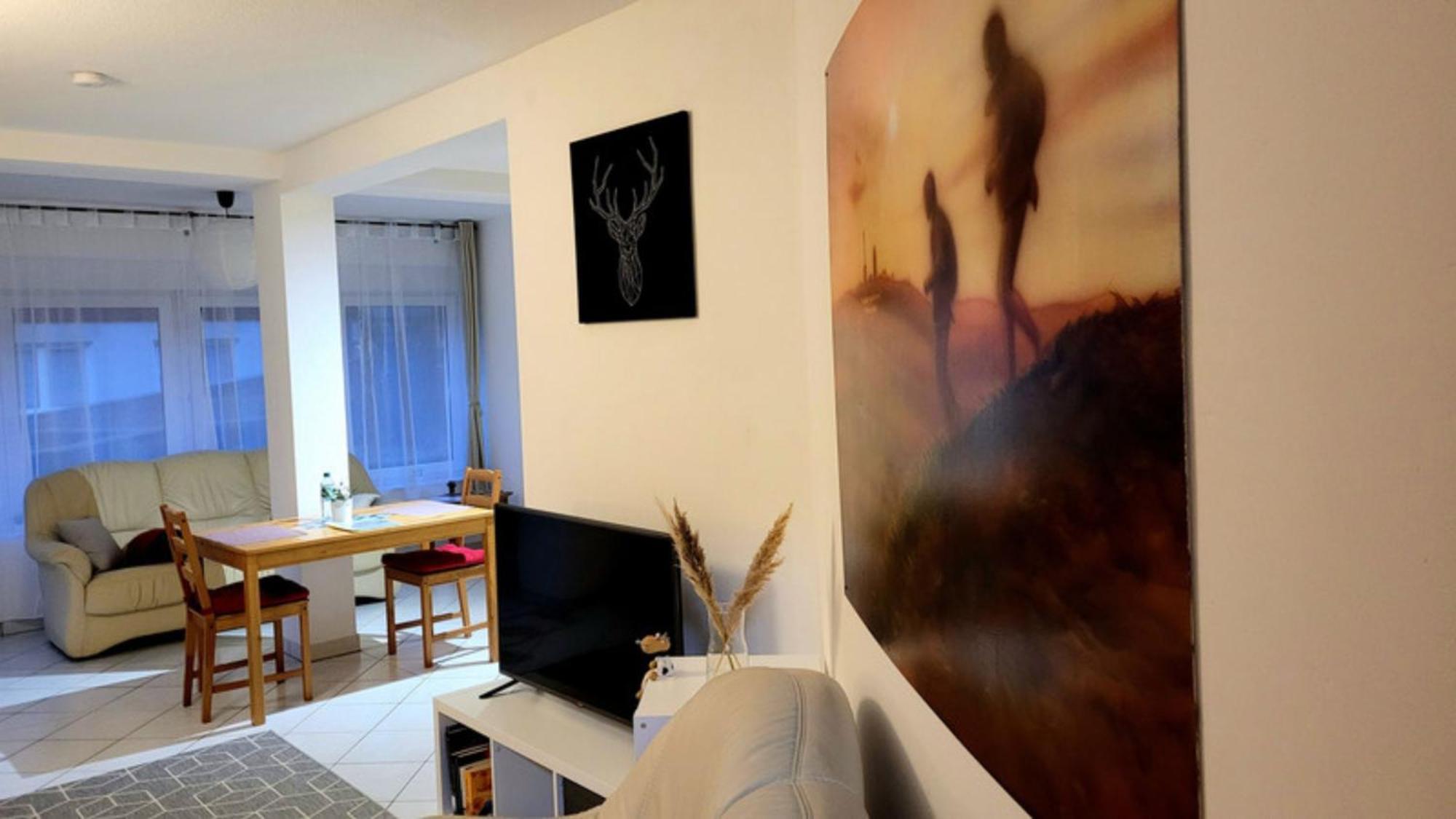Wohlfuehl-Ferienwohnung Mit Tiefgarage Im Gruenen Oberhof  Extérieur photo